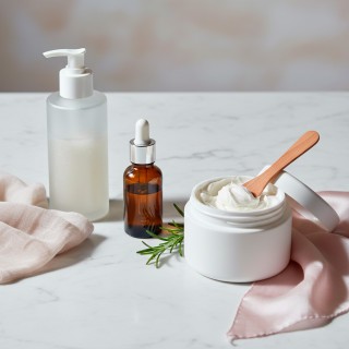 Уход за кожей декольте и шеи — зоны, которые часто забывают